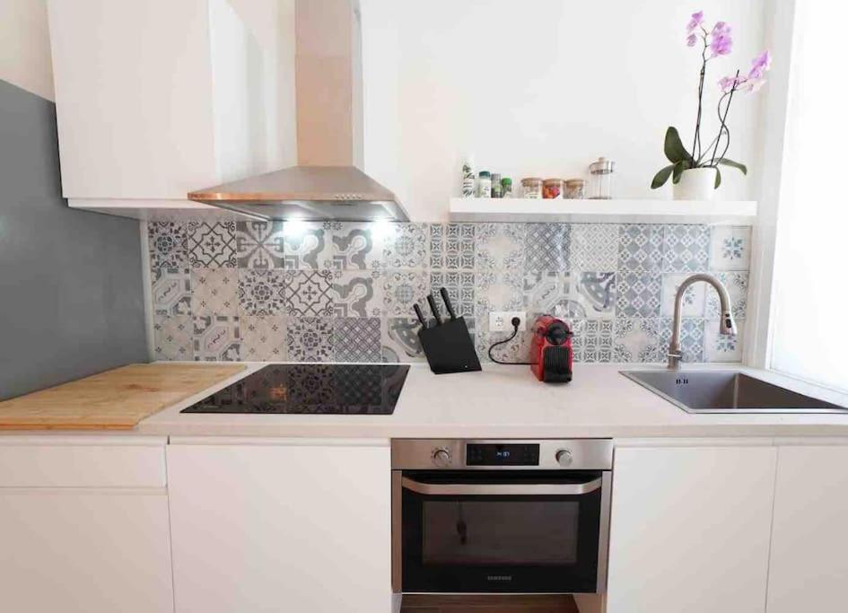 Studio Chic Avec Terrasse, Lumineux Et Calme 1 Valencia Ngoại thất bức ảnh