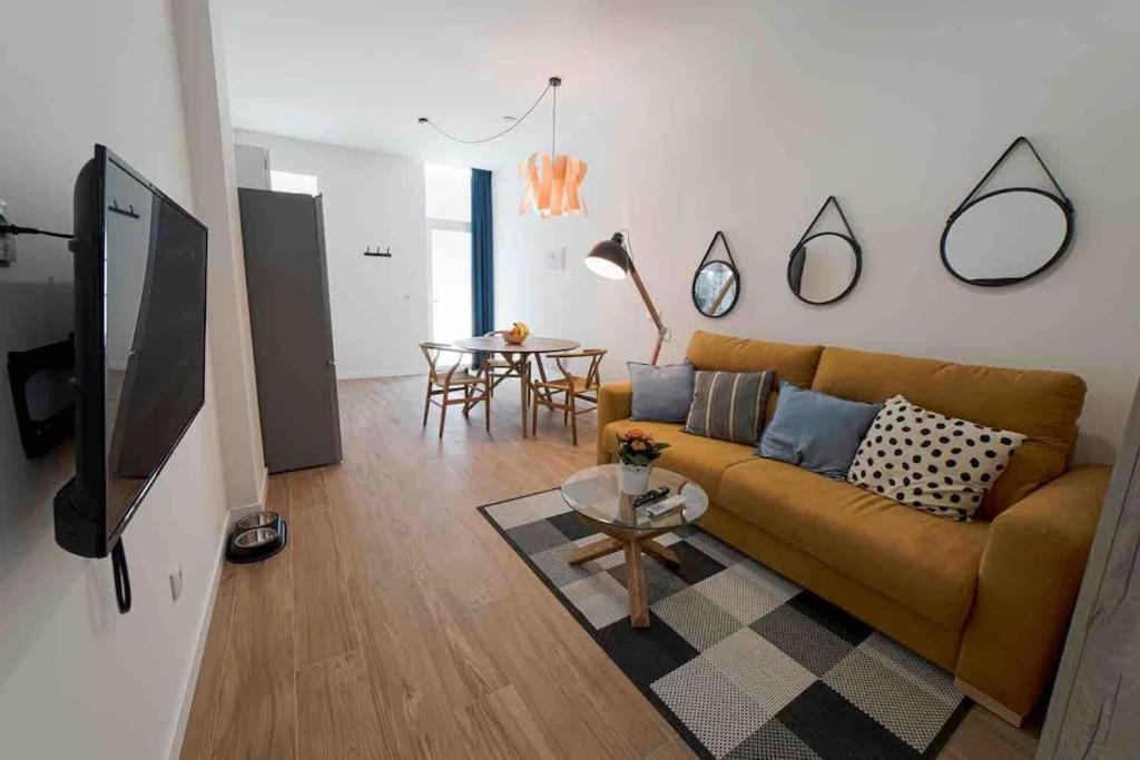 Studio Chic Avec Terrasse, Lumineux Et Calme 1 Valencia Ngoại thất bức ảnh