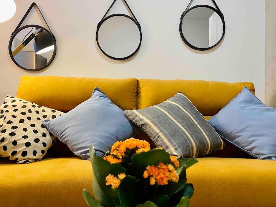Studio Chic Avec Terrasse, Lumineux Et Calme 1 Valencia Ngoại thất bức ảnh