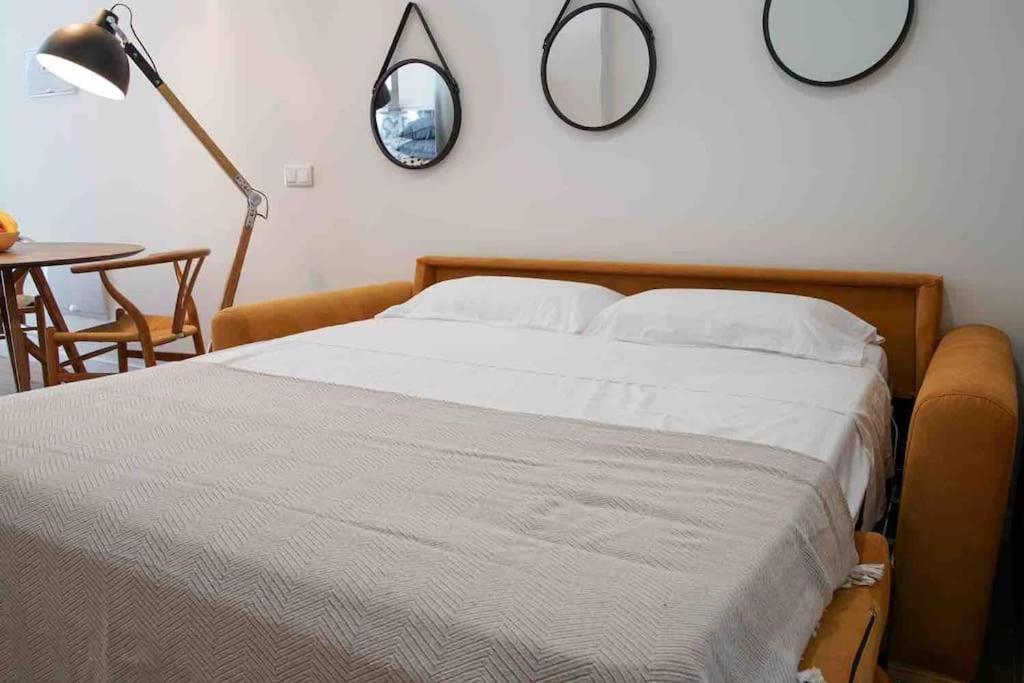 Studio Chic Avec Terrasse, Lumineux Et Calme 1 Valencia Ngoại thất bức ảnh