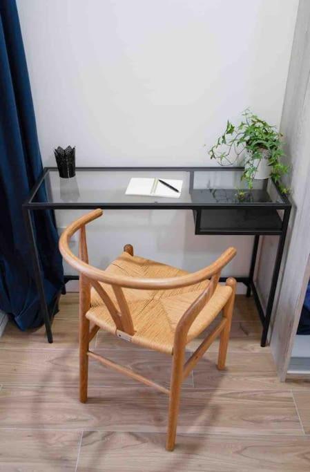 Studio Chic Avec Terrasse, Lumineux Et Calme 1 Valencia Ngoại thất bức ảnh